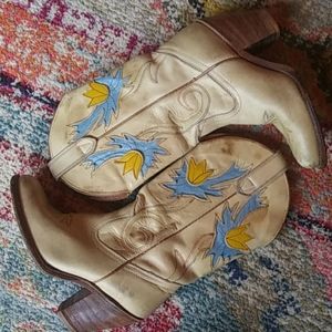 Vintage Miss Capezio Yellow Rose Cowboy Boots